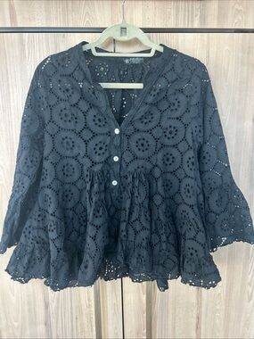 Bella Amore Womens L Black Eyelet Lace Peplum Blouse Ruffle Sleeve Italy